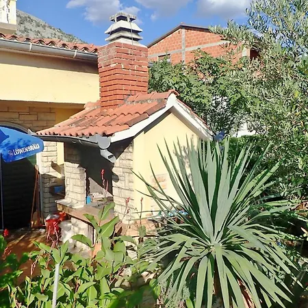 Апартаменты With Parking Space Starigrad, Paklenica - 25376 *