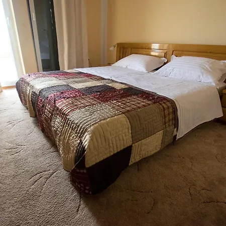 Апартаменты With Parking Space Starigrad, Paklenica - 25376