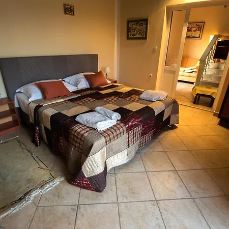 Апартаменты With Parking Space Starigrad, Paklenica - 25376 *