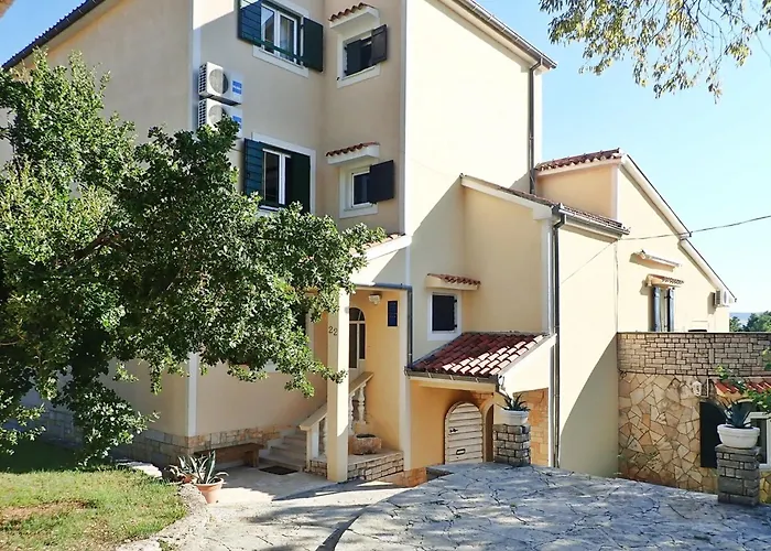 Apartment With Parking Space Starigrad, Paklenica - 25376 Starigrad Paklenica